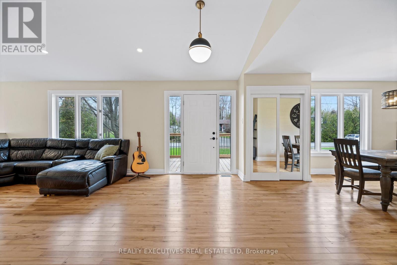 1664 Christina Crescent, North Dundas, Ontario  K0E 1S0 - Photo 12 - X13077826
