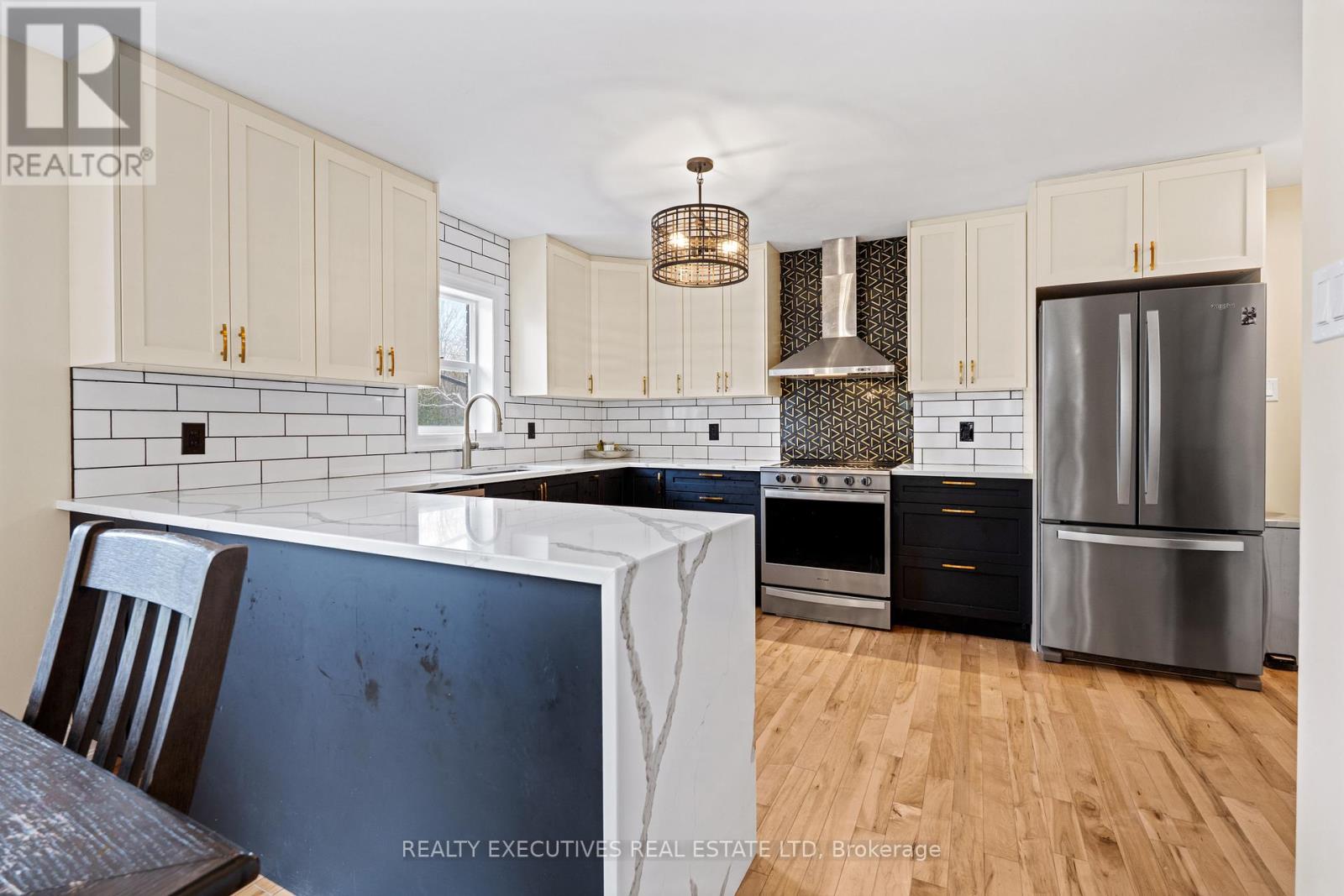 1664 Christina Crescent, North Dundas, Ontario  K0E 1S0 - Photo 3 - X13077826