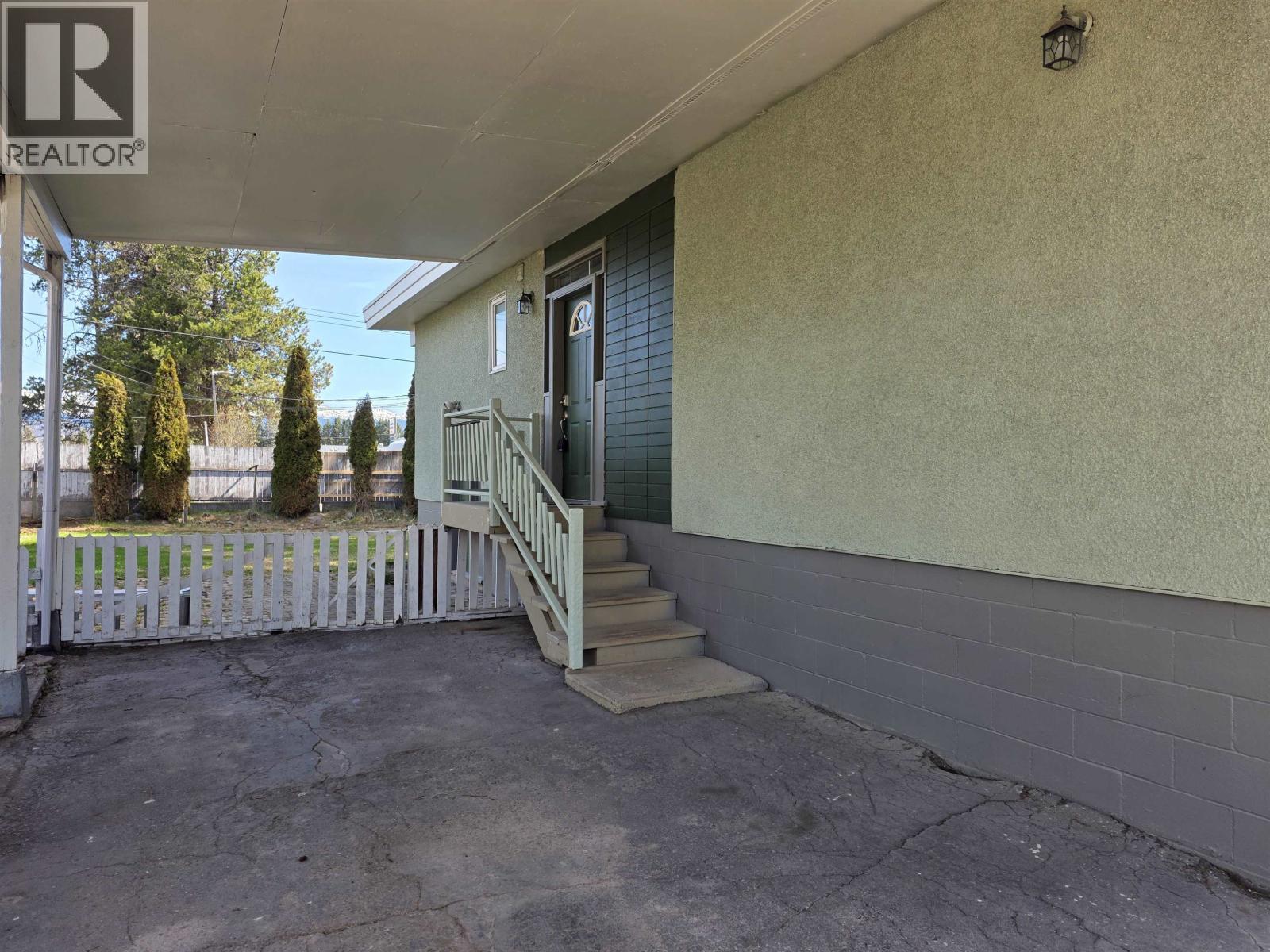 4048 Fourth Avenue, Smithers, British Columbia  V0J 2N0 - Photo 4 - R3118758