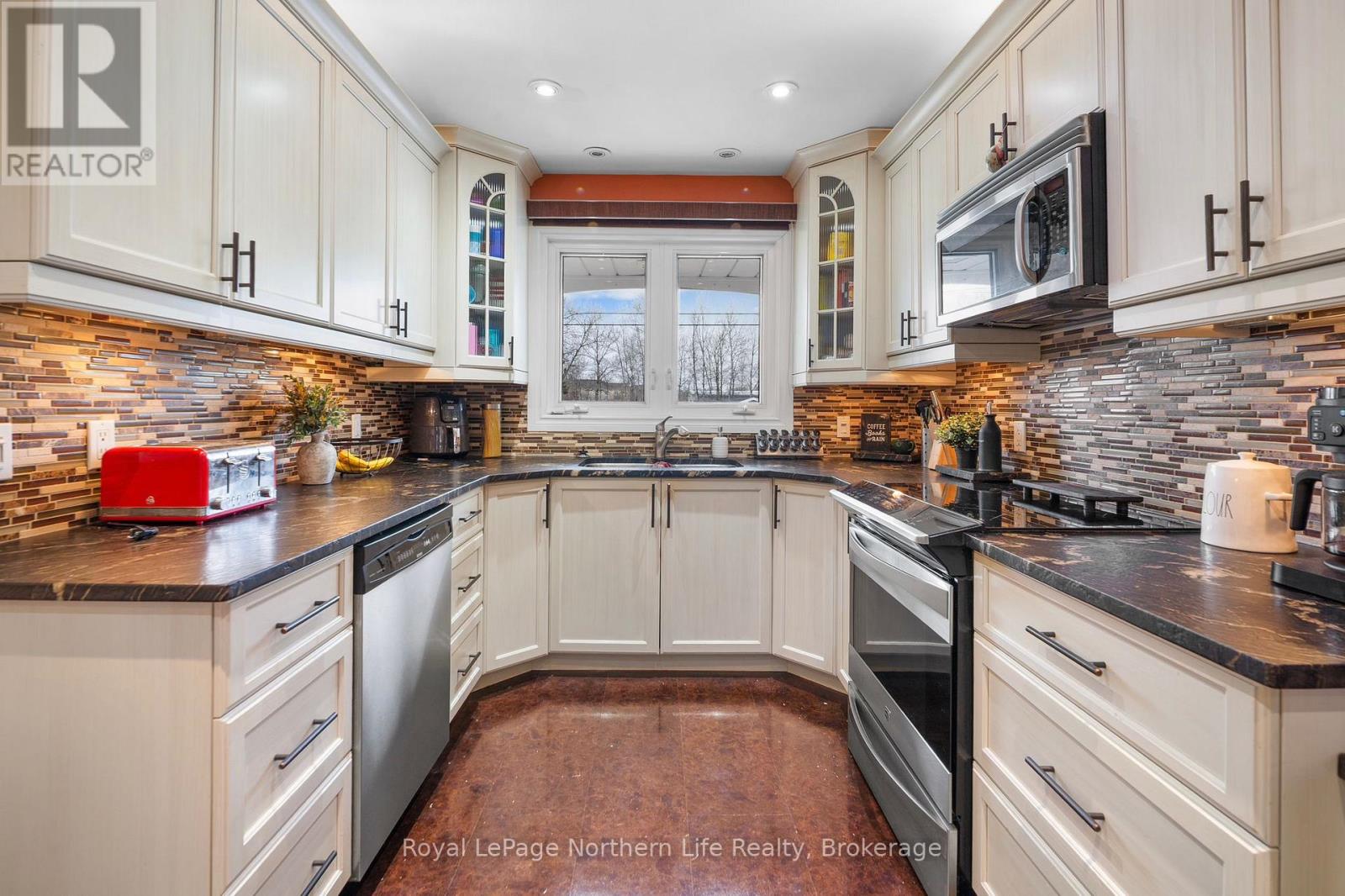 66 Montreal Street, West Nipissing, Ontario  P2B 3G9 - Photo 11 - X13077884