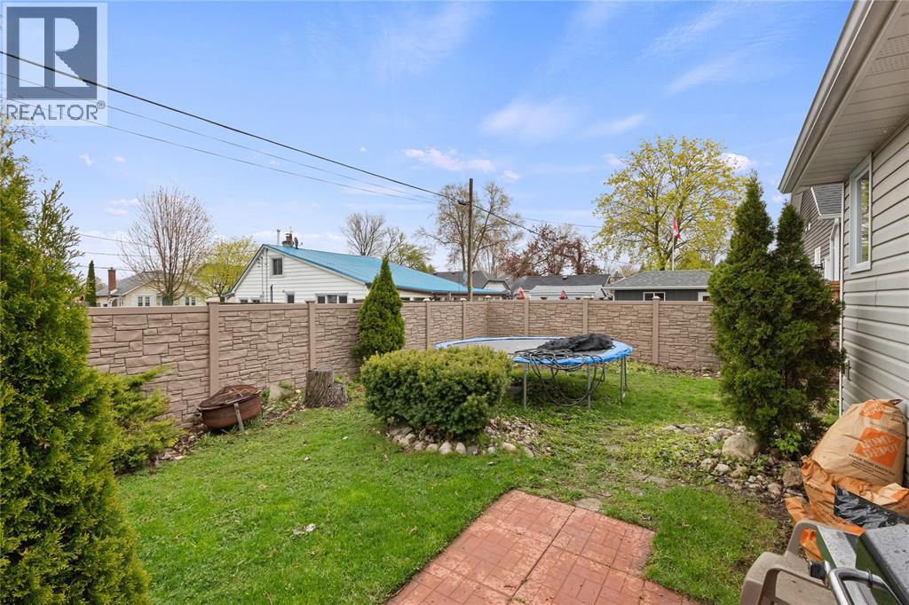 1970 Orchard Avenue, Sarnia, Ontario  N0N 1C0 - Photo 10 - 26009309