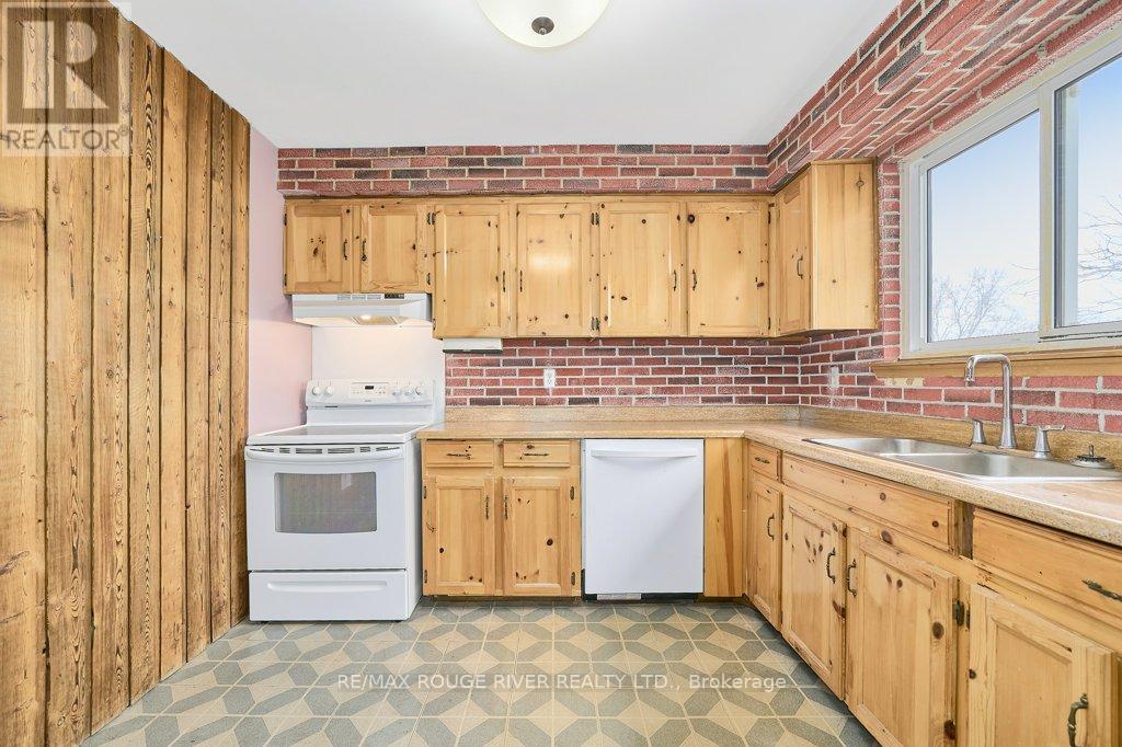 208 Annes Street, Whitby, Ontario  L1N 5K1 - Photo 27 - E13077928