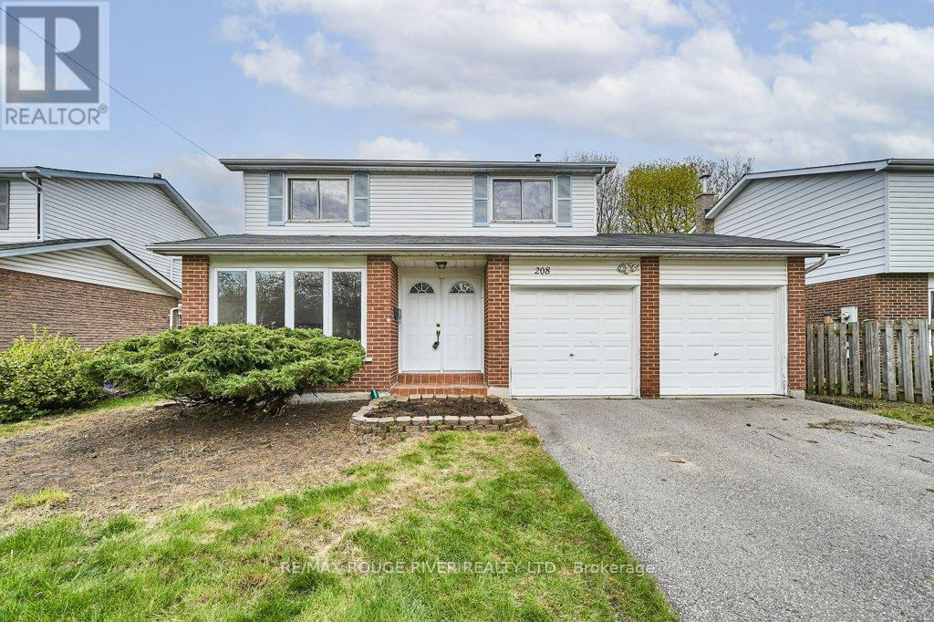 208 Annes Street, Whitby, Ontario  L1N 5K1 - Photo 3 - E13077928