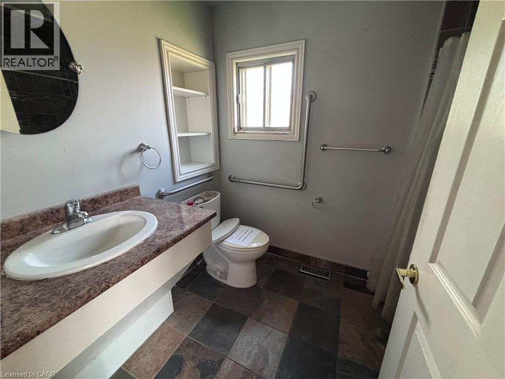 19 Benson Avenue, Hamilton, Ontario  L8H 3M8 - Photo 10 - 40826687