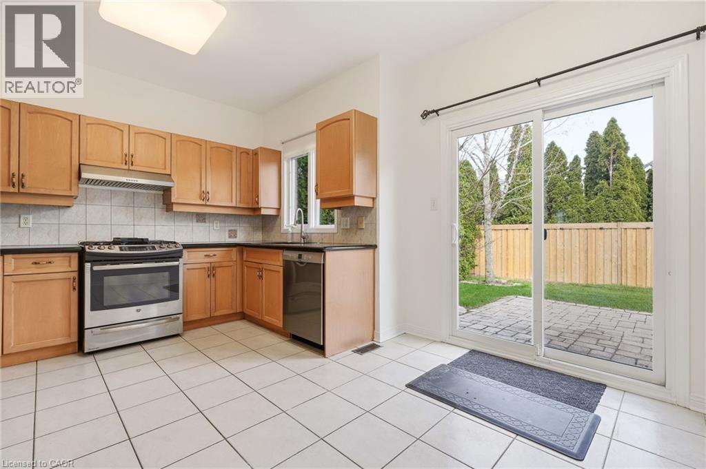 4287 Chasewood Court, Burlington, Ontario  L7M 4P8 - Photo 10 - 40826264