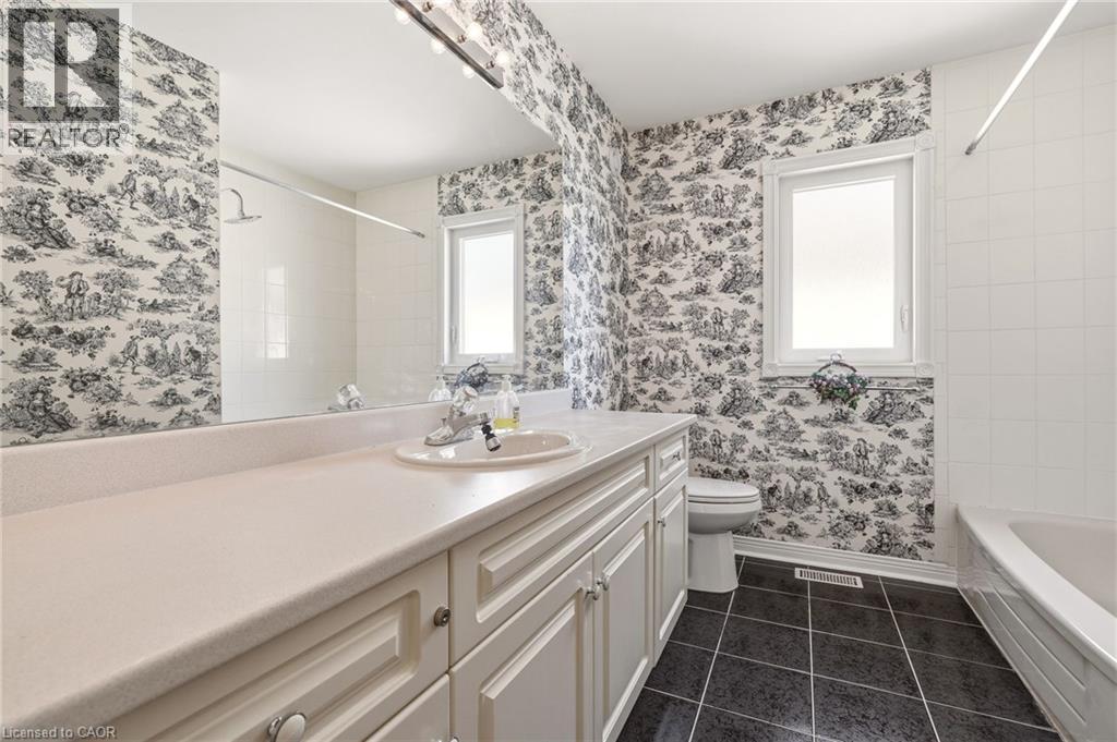 4287 Chasewood Court, Burlington, Ontario  L7M 4P8 - Photo 28 - 40826264