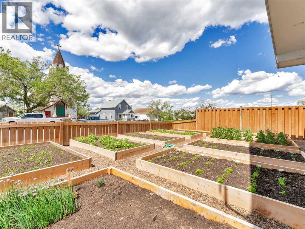 436 3 Street W, Empress, Alberta  T0J 1E0 - Photo 47 - A2265779