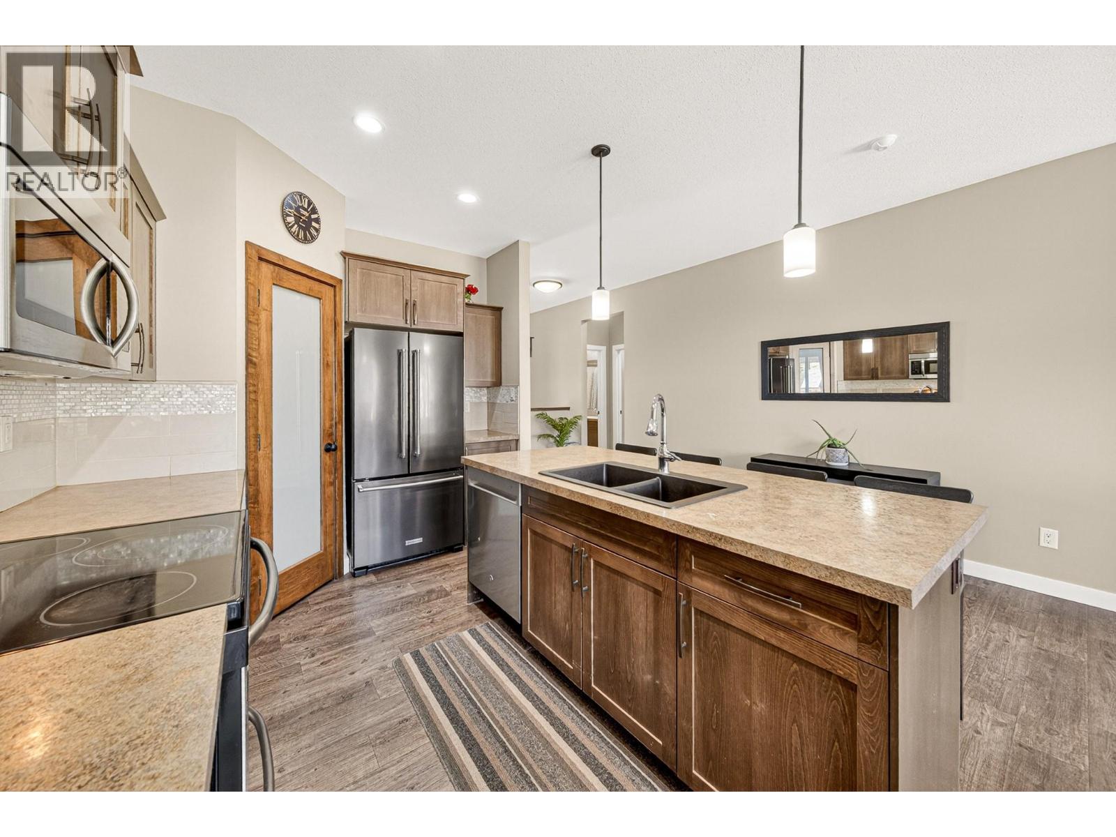 2309 Falcon Court, Sparwood, British Columbia  V0B 2G2 - Photo 6 - 10384416