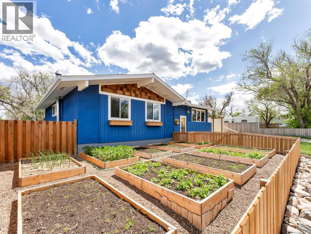 436 3 Street W, Empress, Alberta  T0J 1E0 - Photo 3 - A2265779