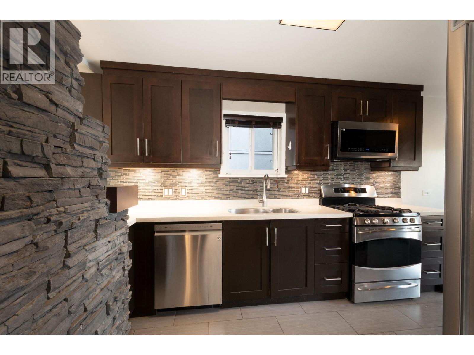 2925 Mcgill Street, Vancouver, British Columbia  V5K 1H8 - Photo 8 - R3114625