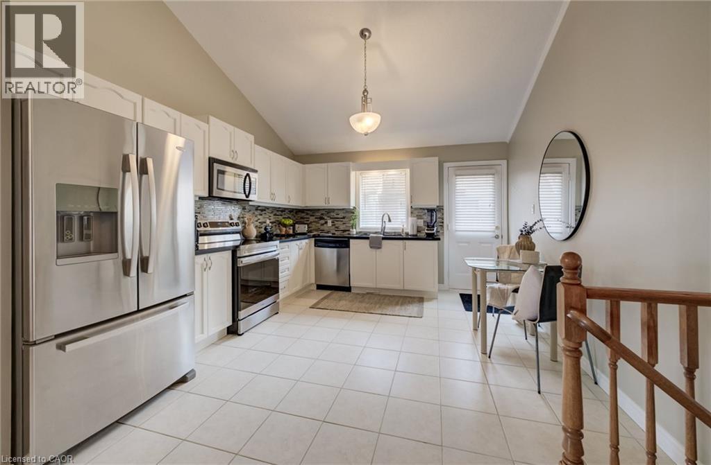 546 Jerseyville Road W, Hamilton, Ontario  L9G 3L5 - Photo 12 - 40826478