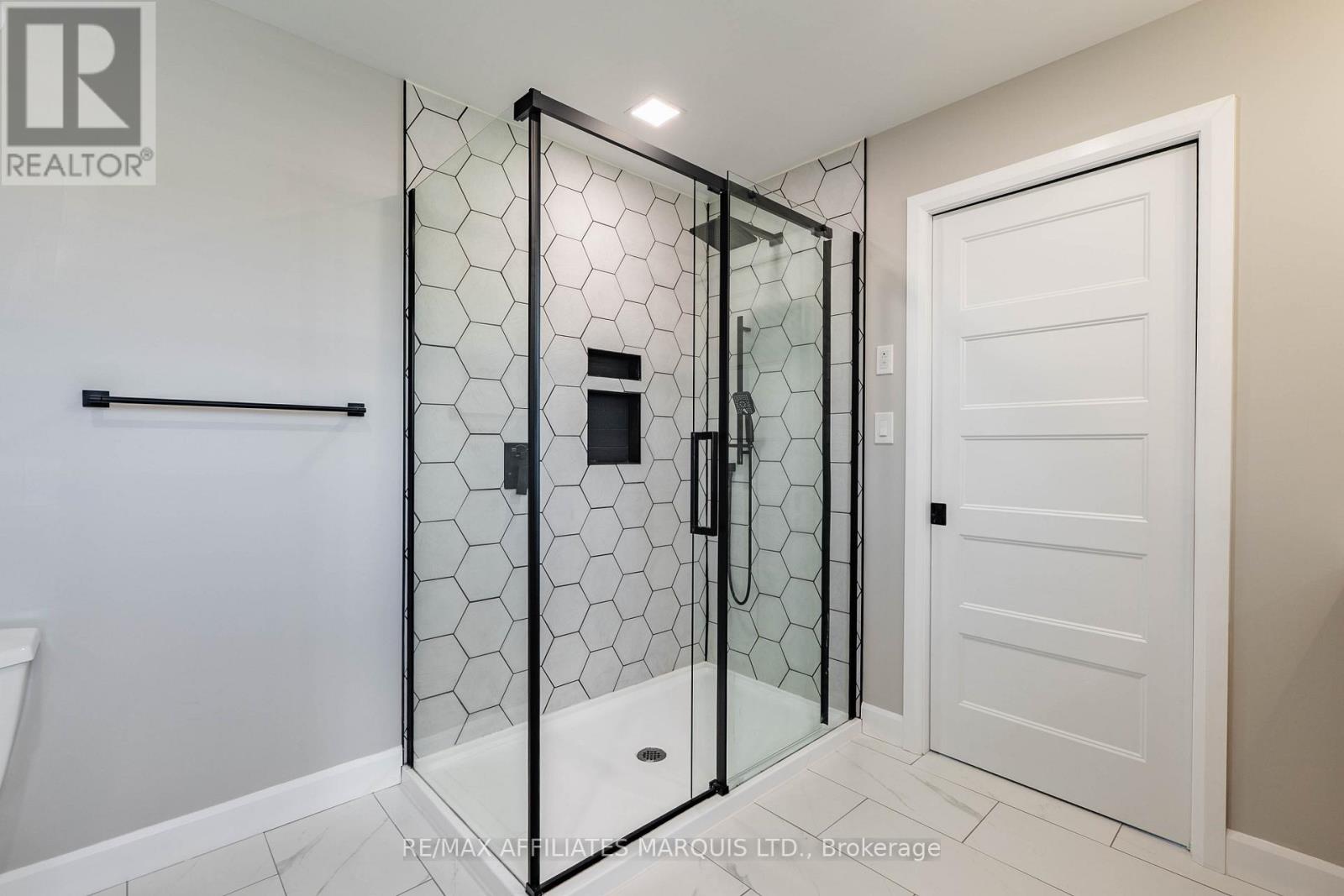 6836 James Crescent, South Glengarry, Ontario  K0C 2E0 - Photo 34 - X13077834