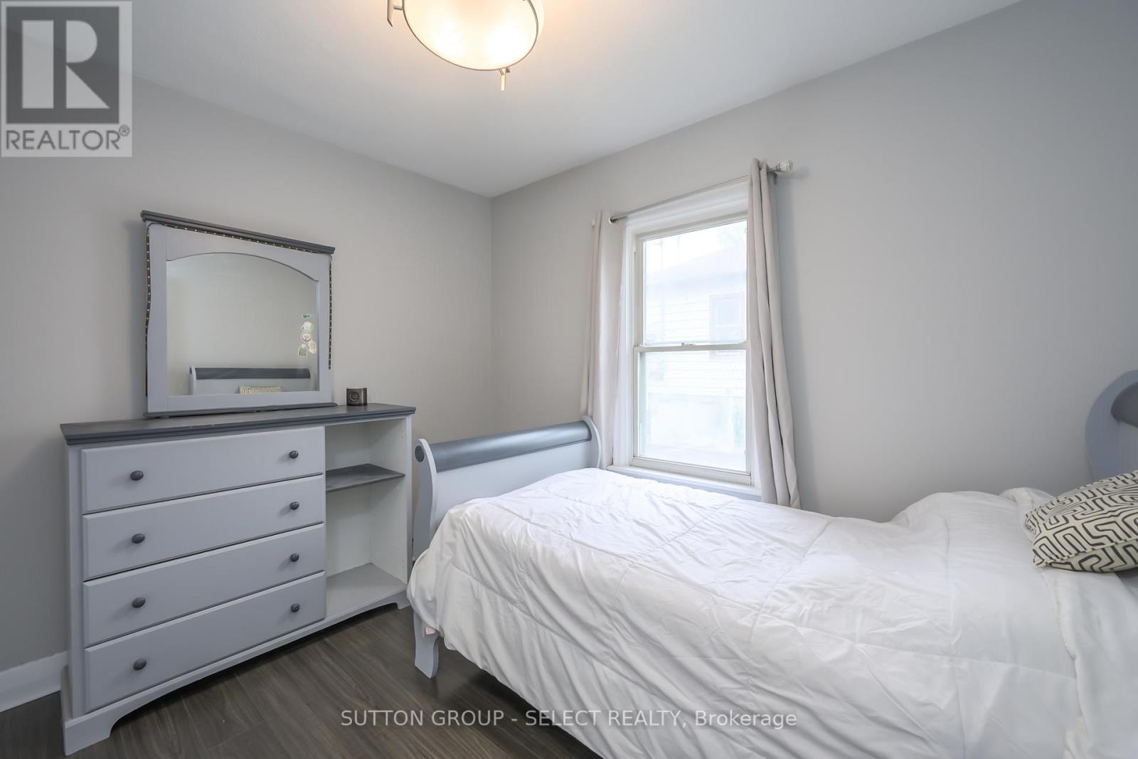 20 Coventry Avenue, London East, Ontario  N5W 1C3 - Photo 18 - X13077876
