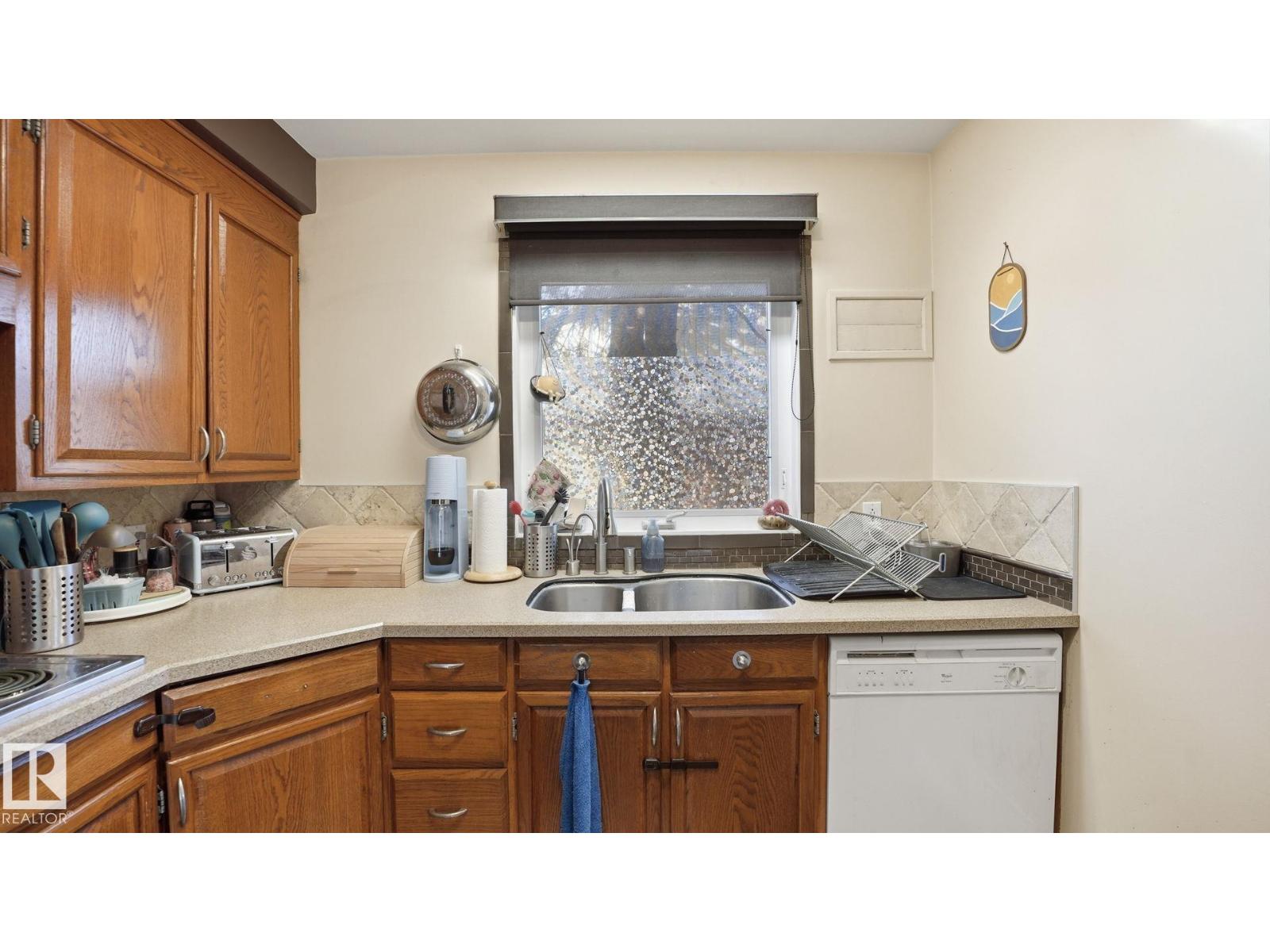 10922 117 St Nw, Edmonton, Alberta  T5N 3N6 - Photo 12 - E4478447