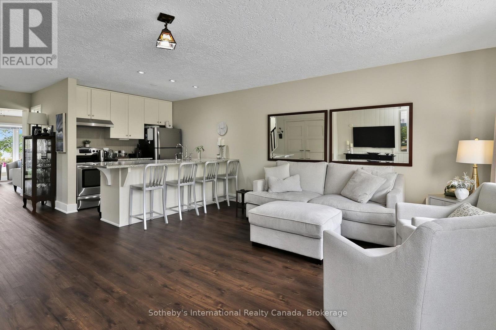 10 - 139 Lakeshore Road E, Blue Mountains, Ontario  L9Y 9V1 - Photo 5 - X13078084