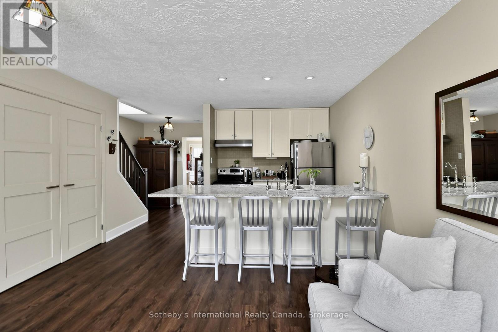 10 - 139 Lakeshore Road E, Blue Mountains, Ontario  L9Y 9V1 - Photo 6 - X13078084