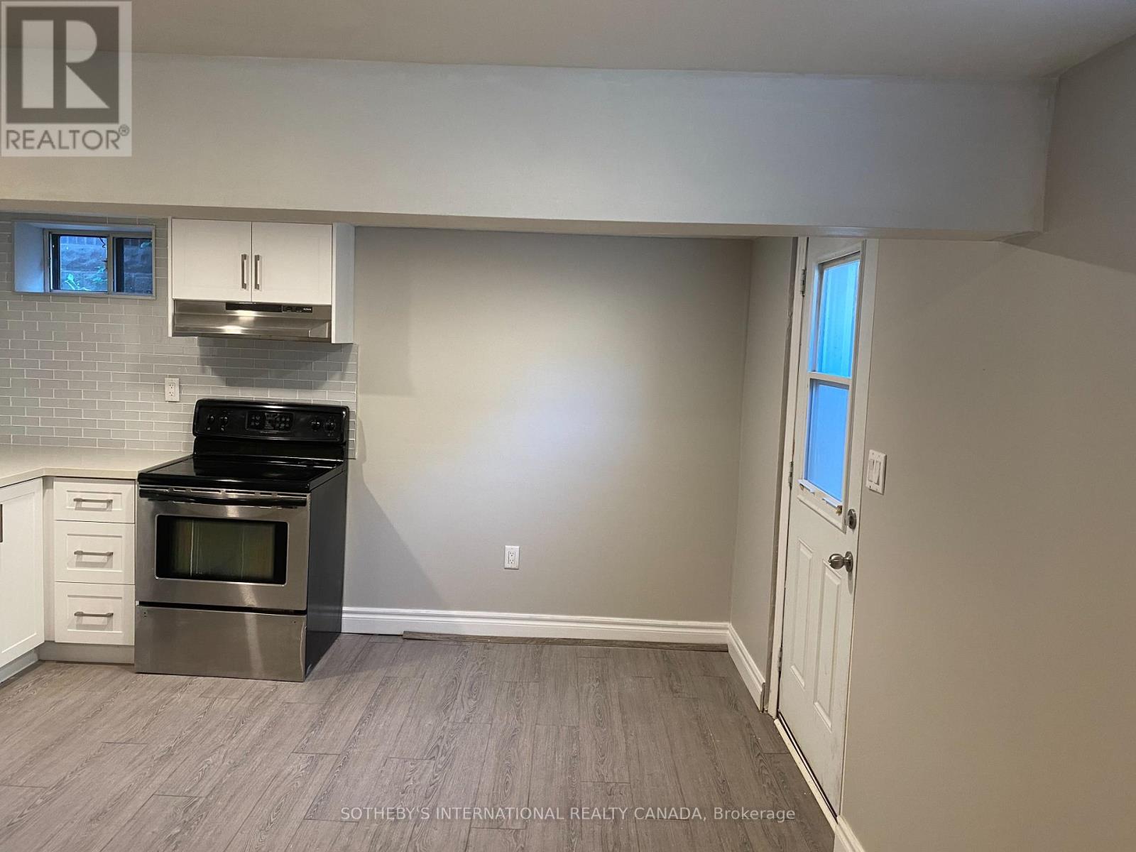 Bsmt - 647 Vaughan Road, Toronto, Ontario  M6E 2Y4 - Photo 2 - C13077700