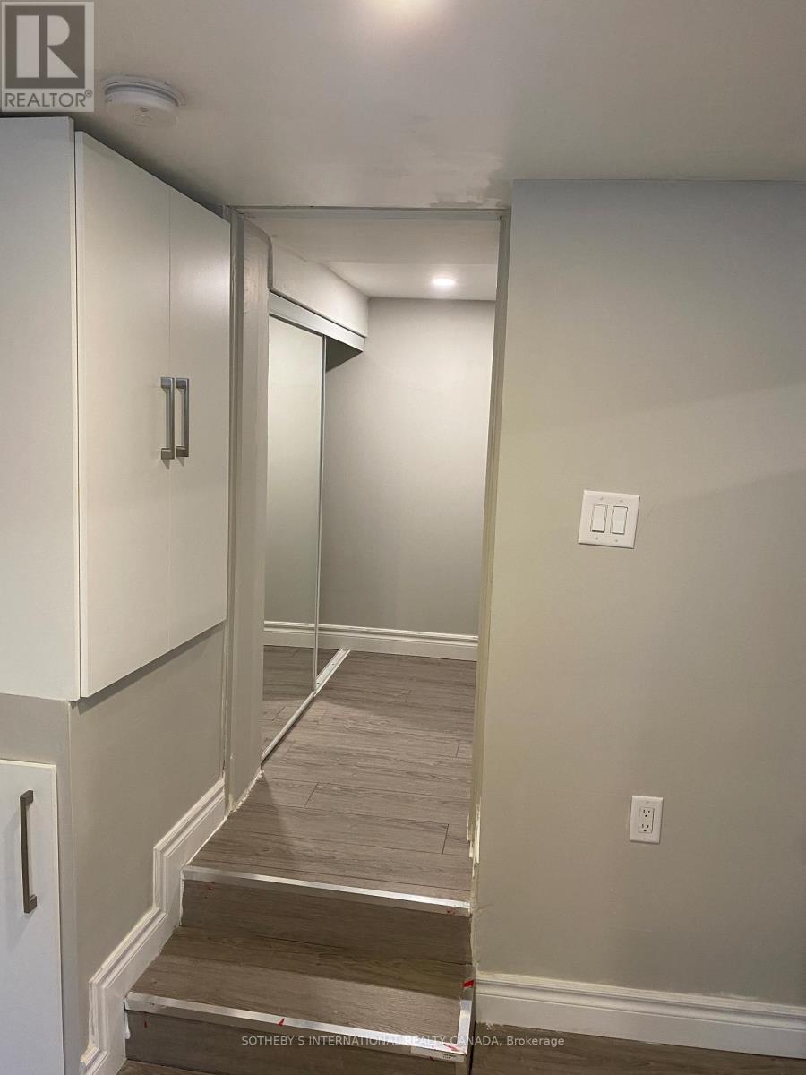 Bsmt - 647 Vaughan Road, Toronto, Ontario  M6E 2Y4 - Photo 5 - C13077700