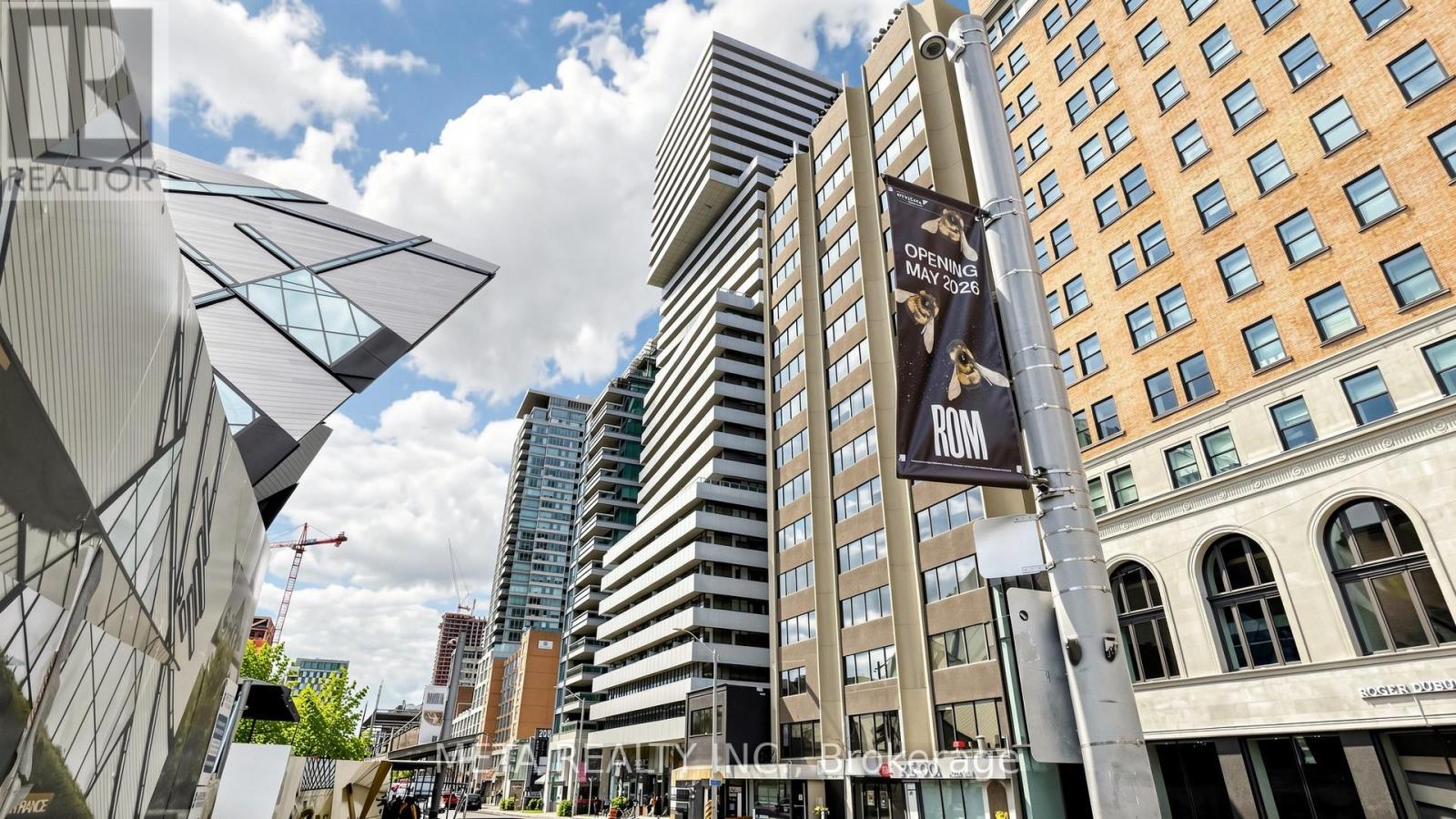 2502 - 200 BLOOR STREET W, Toronto, Ontario