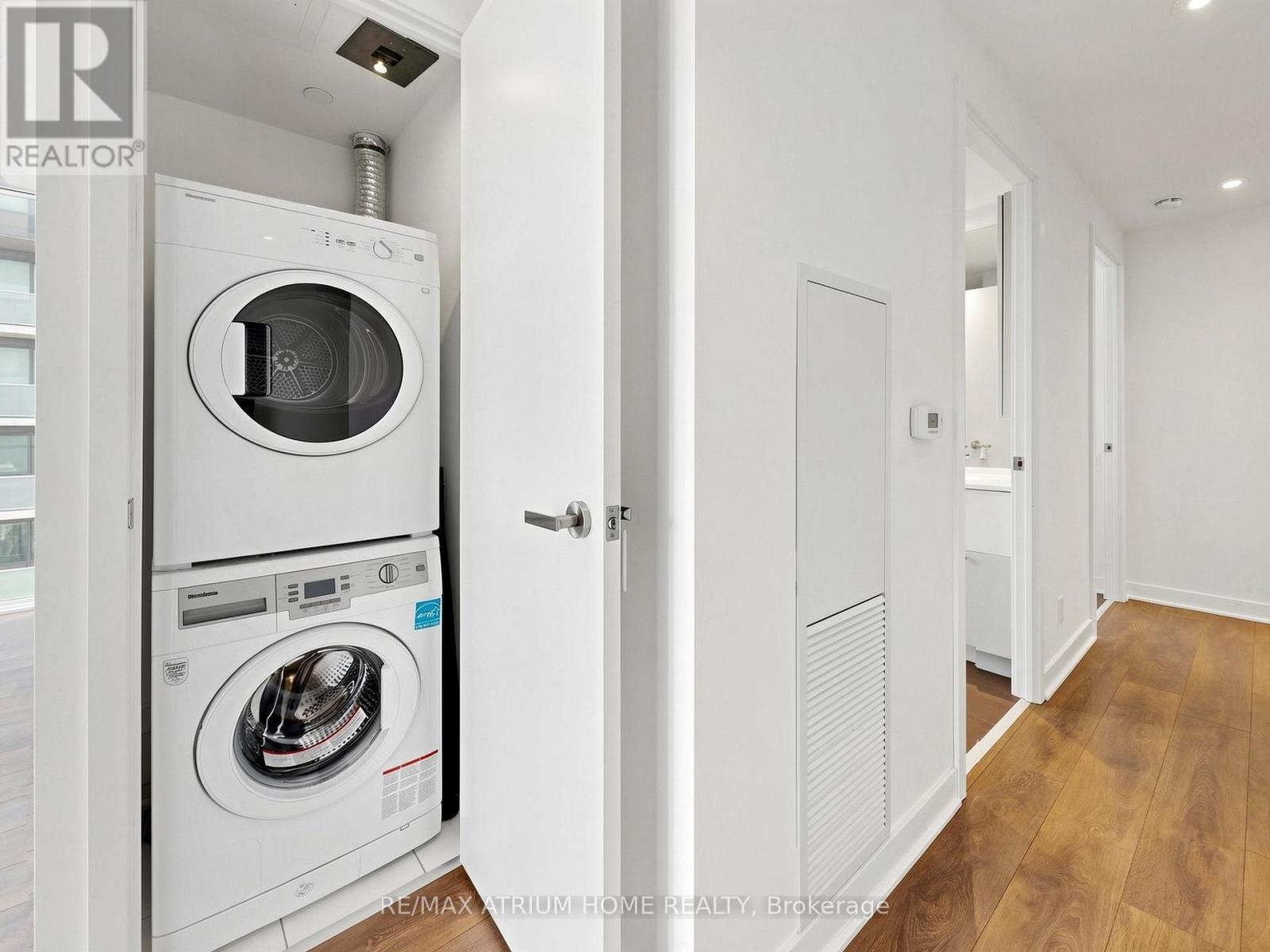 15 Grenville Street, Toronto, Ontario  M4Y 0B9 - Photo 8 - C13077786