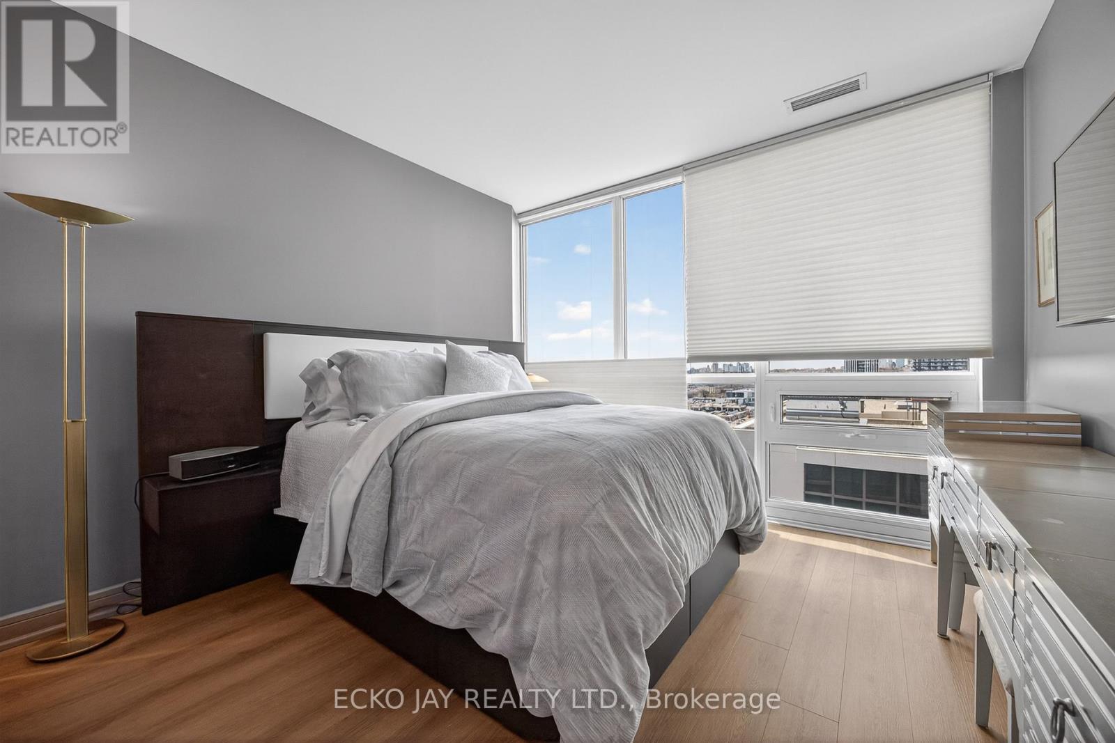 Ph01 - 35 Brian Peck Crescent, Toronto, Ontario  M4G 0A5 - Photo 15 - C13077828