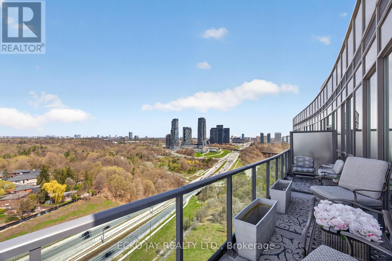 Ph01 - 35 Brian Peck Crescent, Toronto, Ontario  M4G 0A5 - Photo 17 - C13077828