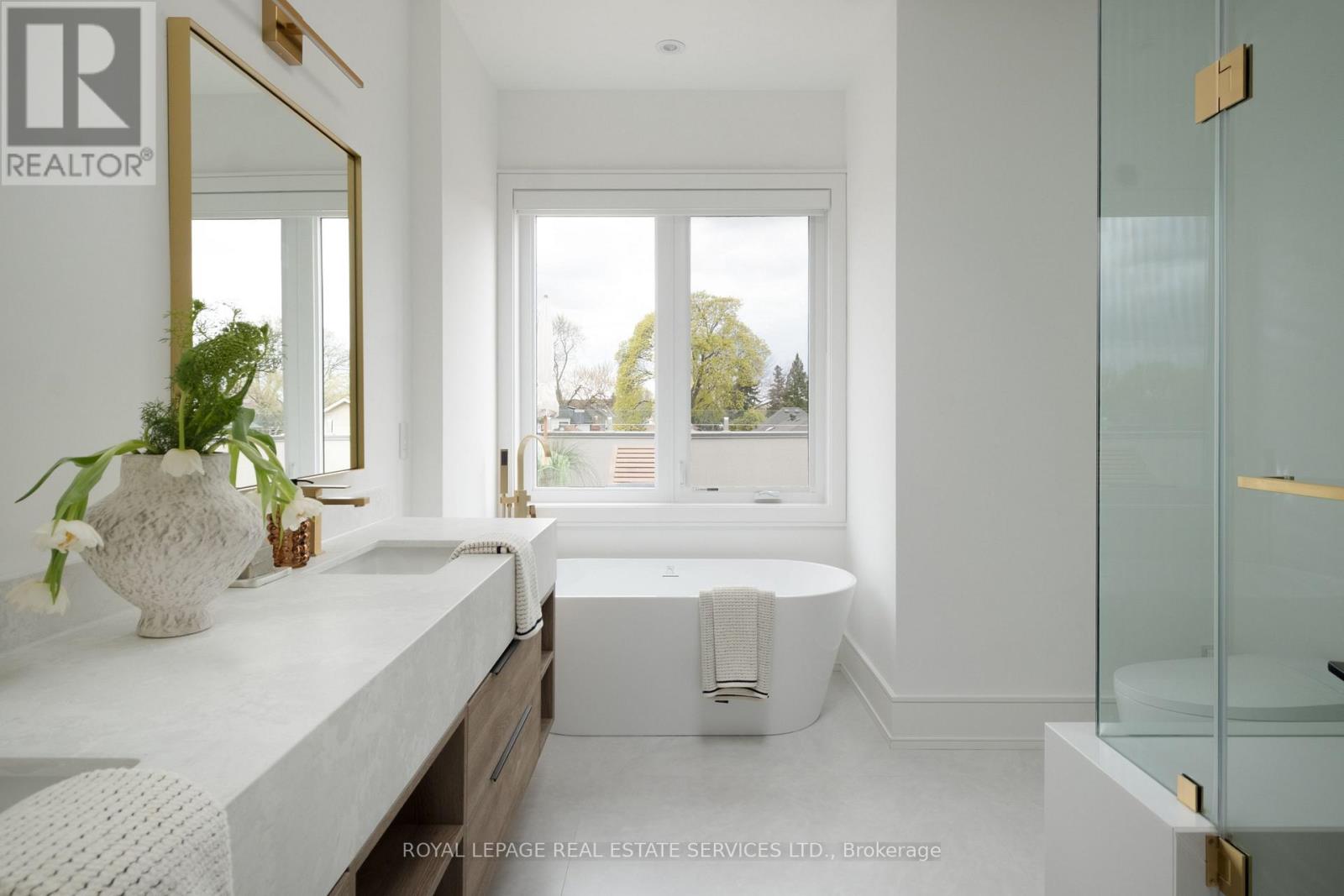 237 Bedford Park Avenue, Toronto, Ontario  M5M 1J4 - Photo 21 - C13077886