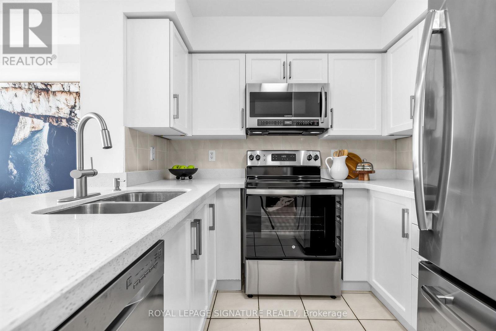 3302 - 4978 Yonge Street, Toronto, Ontario  M2N 7G8 - Photo 11 - C13077912
