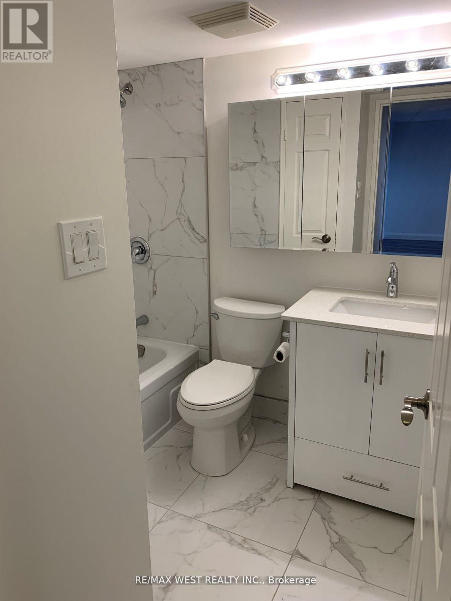 630 - 73 Mccaul Street, Toronto, Ontario  M5T 2X2 - Photo 13 - C13077938