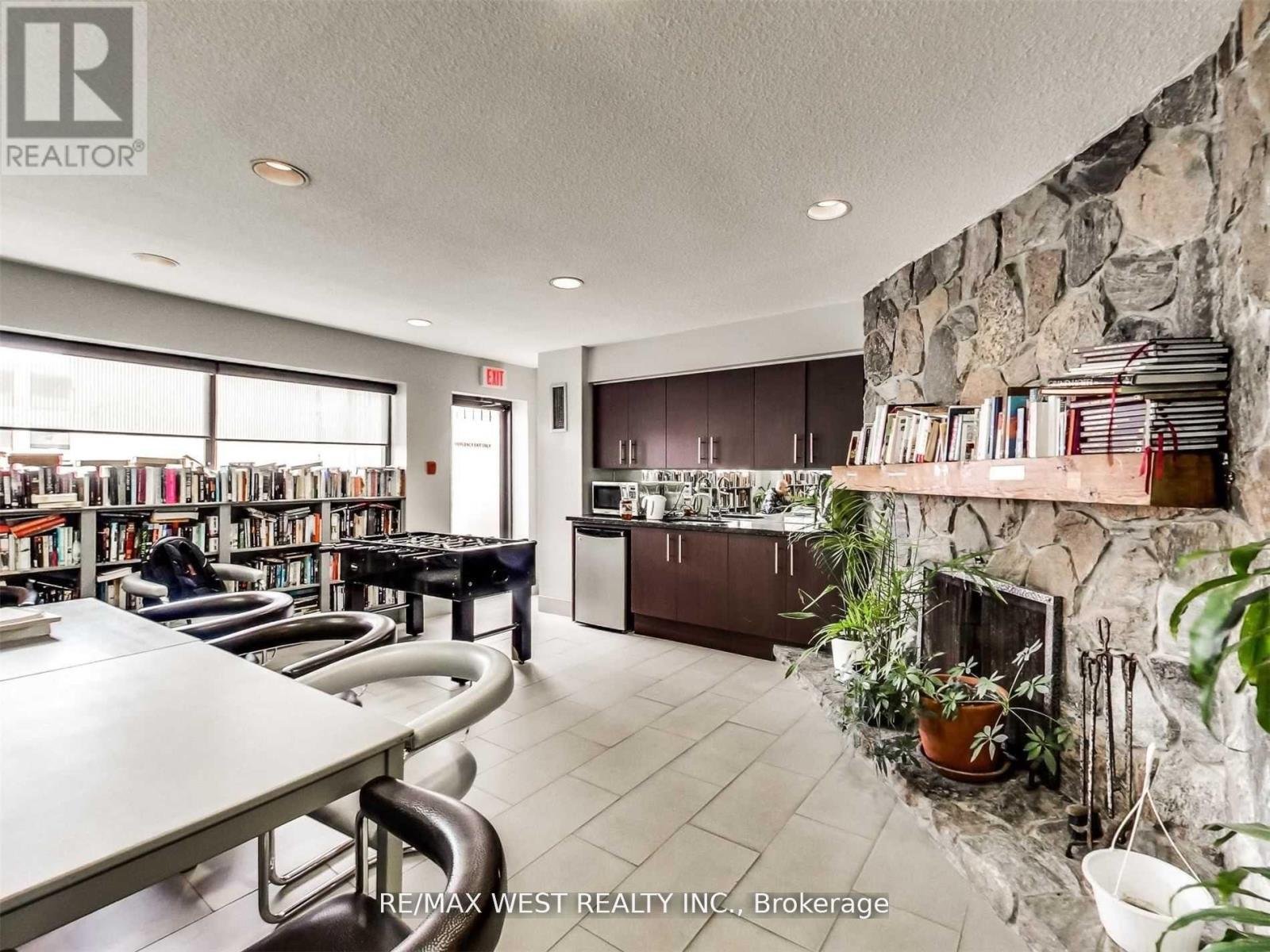 630 - 73 Mccaul Street, Toronto, Ontario  M5T 2X2 - Photo 18 - C13077938