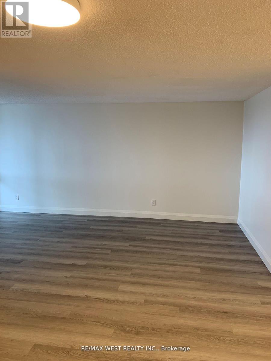 630 - 73 Mccaul Street, Toronto, Ontario  M5T 2X2 - Photo 5 - C13077938