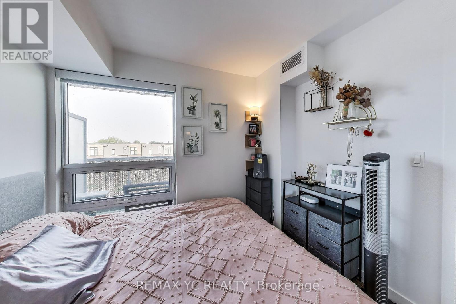 520 - 120 Varna Drive, Toronto, Ontario  M6A 0B3 - Photo 9 - C13078098