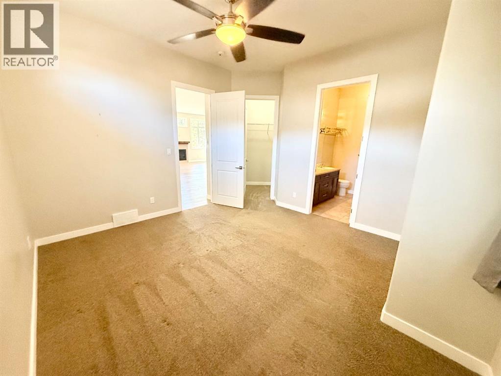 128 Berry Place, Hinton, Alberta  T7V 0C1 - Photo 11 - A2301336