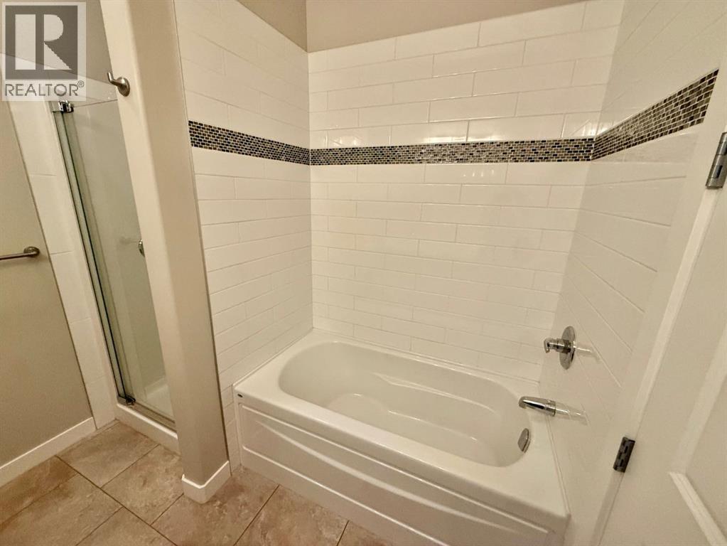 128 Berry Place, Hinton, Alberta  T7V 0C1 - Photo 13 - A2301336