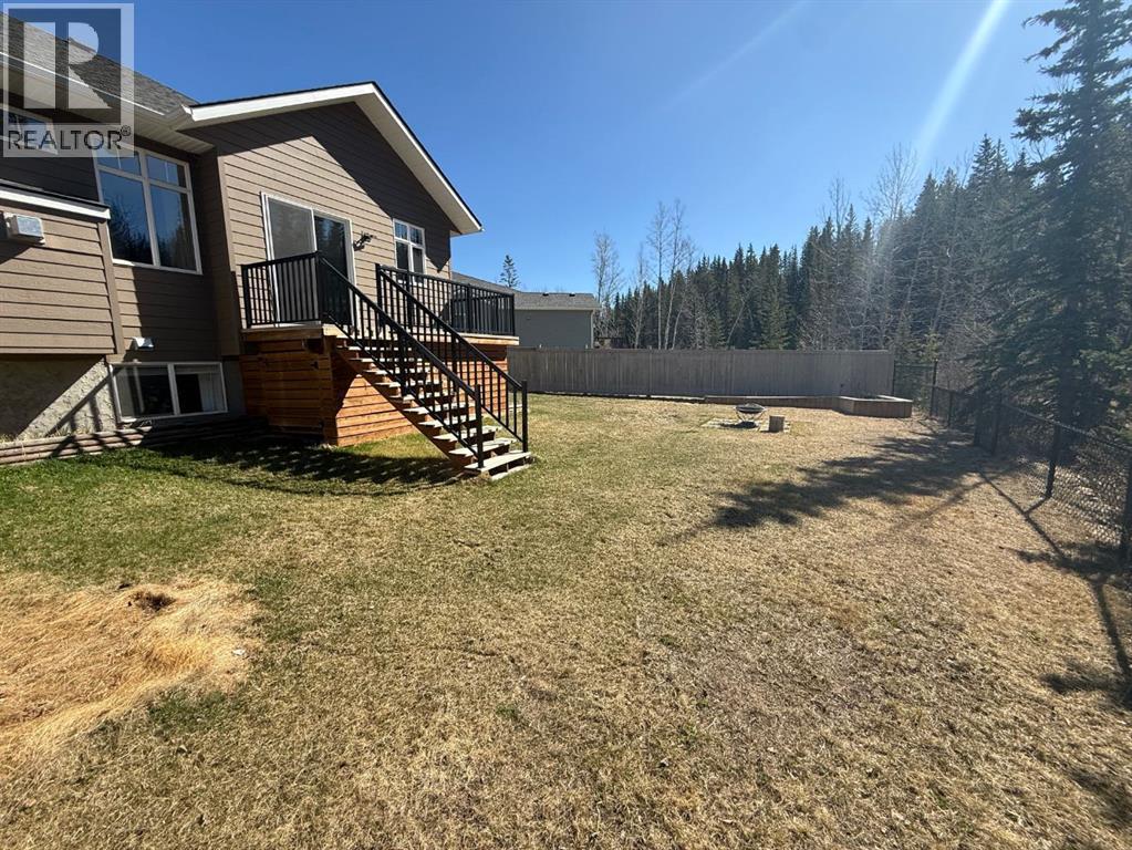 128 Berry Place, Hinton, Alberta  T7V 0C1 - Photo 33 - A2301336