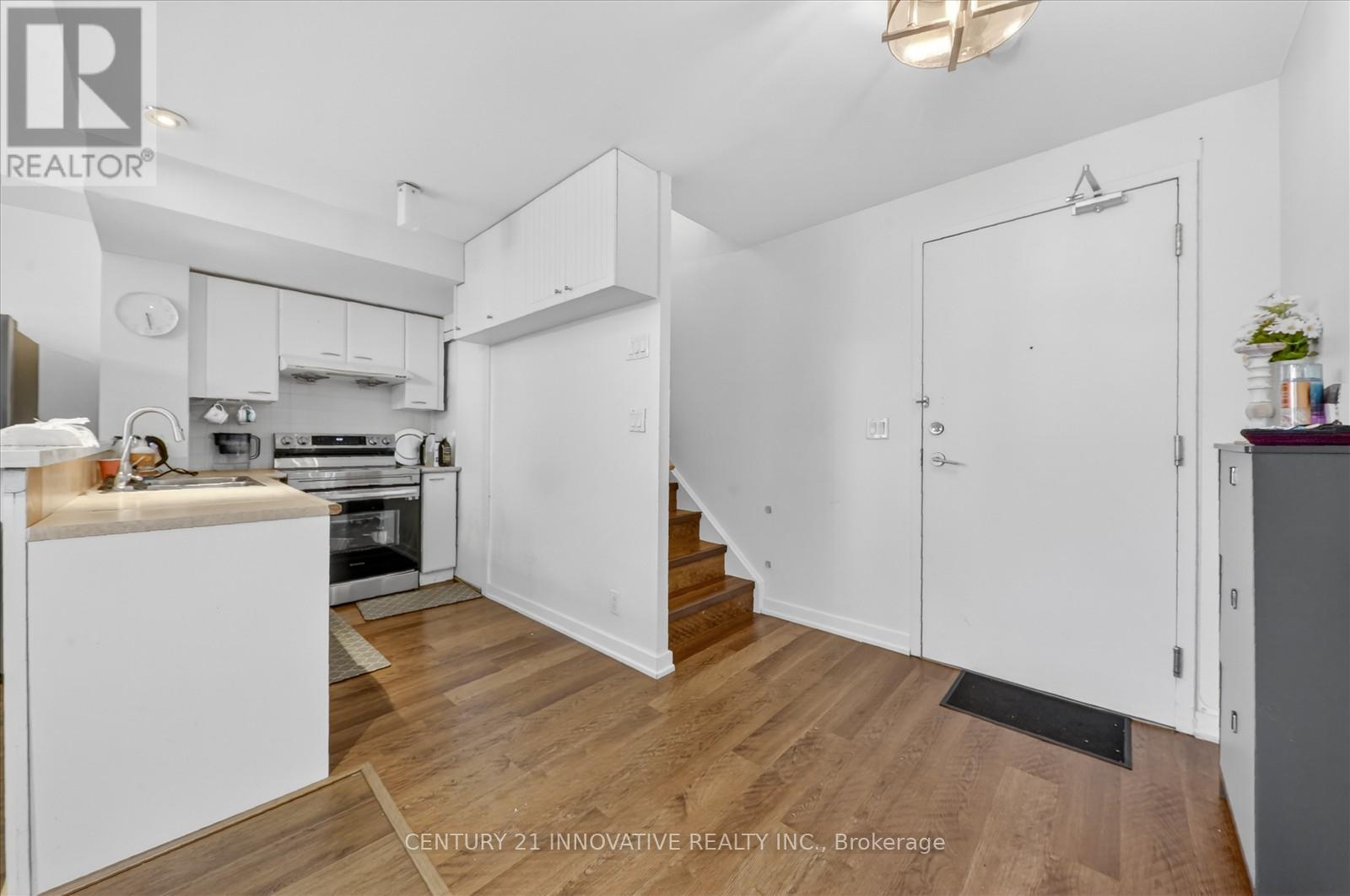 Th307 - 36 Lee Centre Drive, Toronto, Ontario  M1H 3J1 - Photo 10 - E13077760