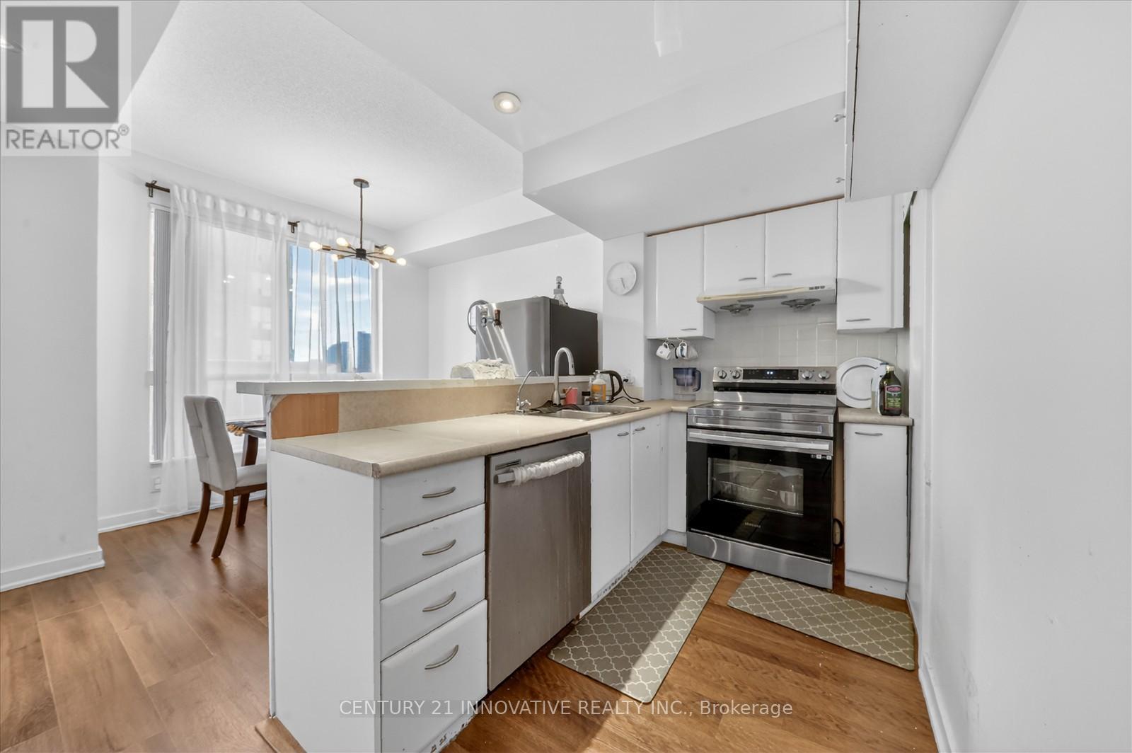 Th307 - 36 Lee Centre Drive, Toronto, Ontario  M1H 3J1 - Photo 11 - E13077760