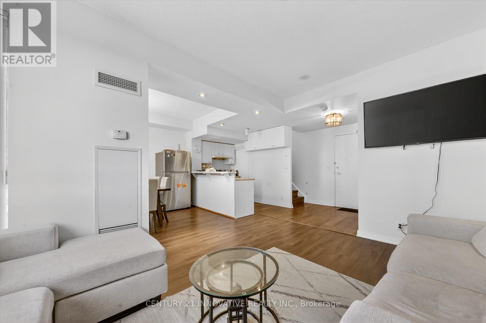Th307 - 36 Lee Centre Drive, Toronto, Ontario  M1H 3J1 - Photo 15 - E13077760