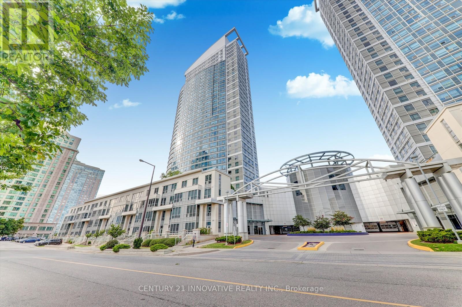 Th307 - 36 Lee Centre Drive, Toronto, Ontario  M1H 3J1 - Photo 3 - E13077760