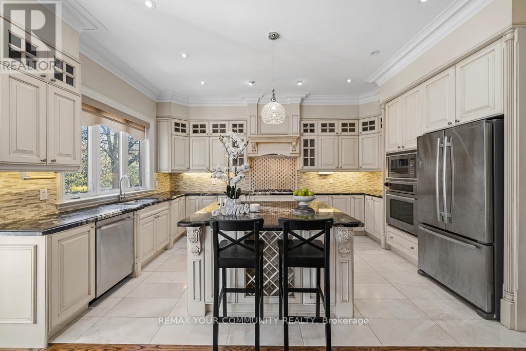 71 Newton Drive, Toronto, Ontario  M2M 2M8 - Photo 13 - C13077384