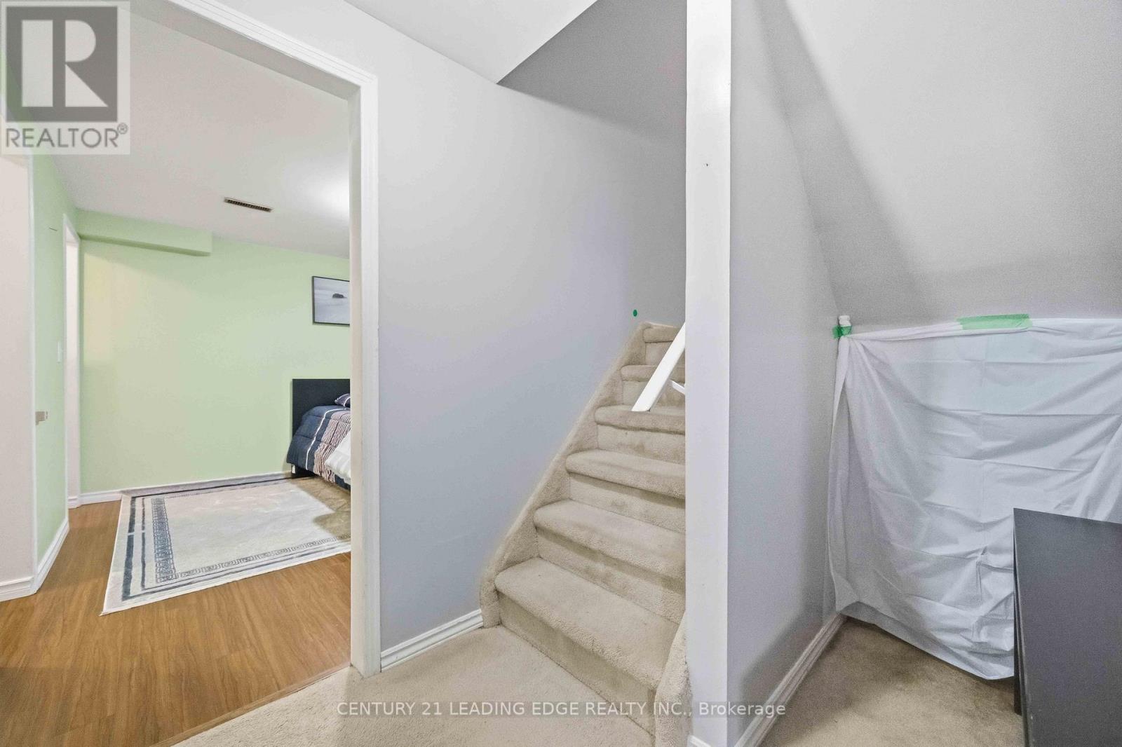 1334 Pinehurst Avenue, Oshawa, Ontario  L1H 8G5 - Photo 35 - E13077808