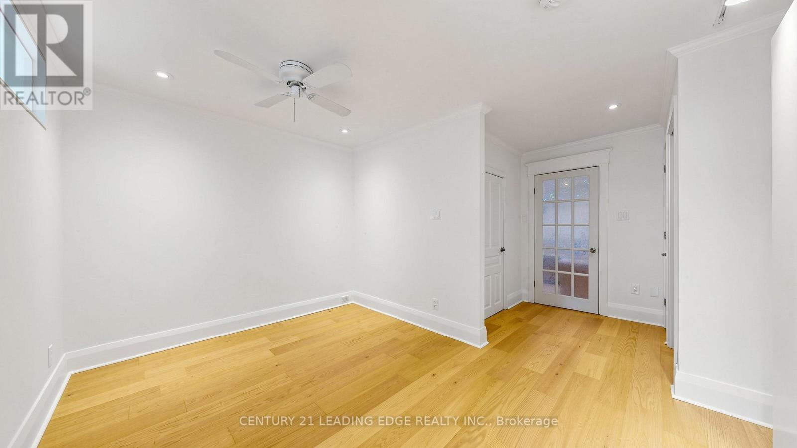 679 Woodbine Avenue, Toronto, Ontario  M4E 2J3 - Photo 15 - E13077972