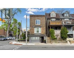 679 WOODBINE AVENUE, Toronto, Ontario
