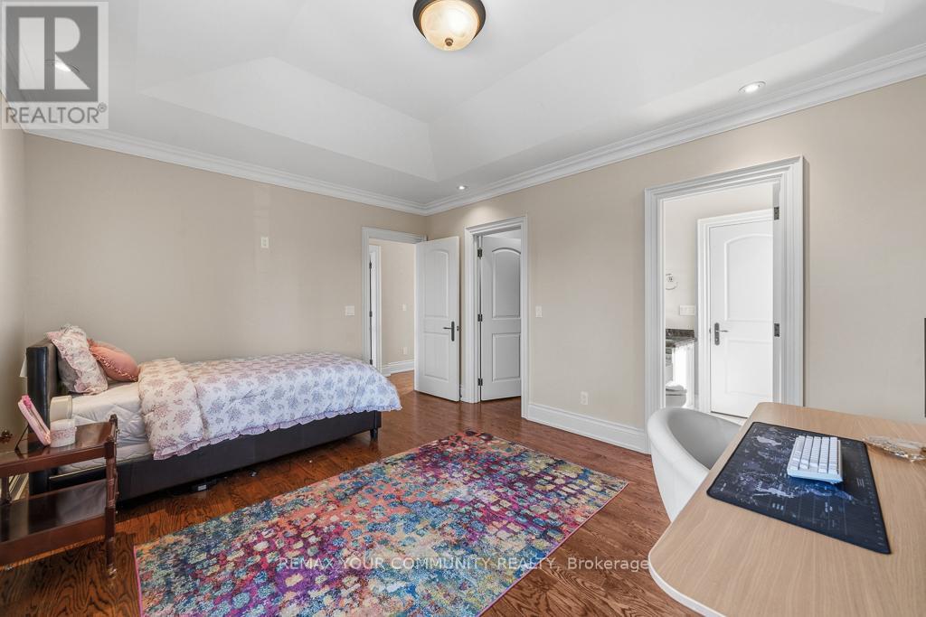 71 Newton Drive, Toronto, Ontario  M2M 2M8 - Photo 21 - C13077384