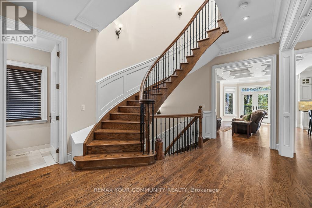 71 Newton Drive, Toronto, Ontario  M2M 2M8 - Photo 7 - C13077384