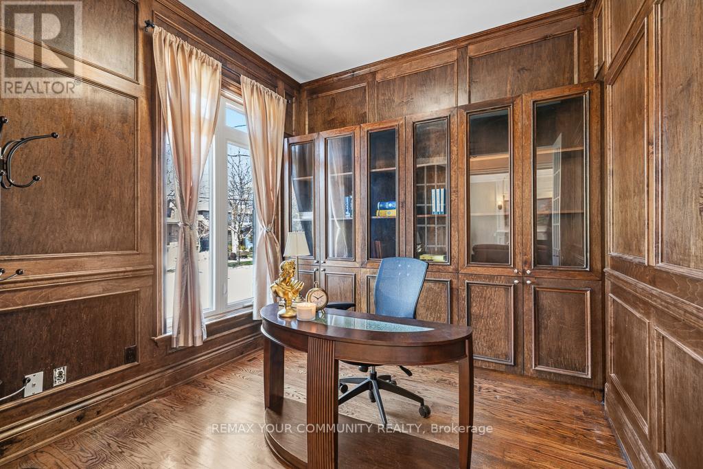 71 Newton Drive, Toronto, Ontario  M2M 2M8 - Photo 4 - C13077384