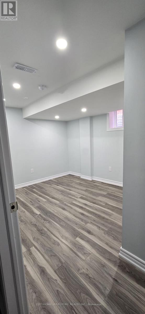 Lower - 14 Towers Street, Ajax, Ontario  L1T 0J5 - Photo 11 - E13074832