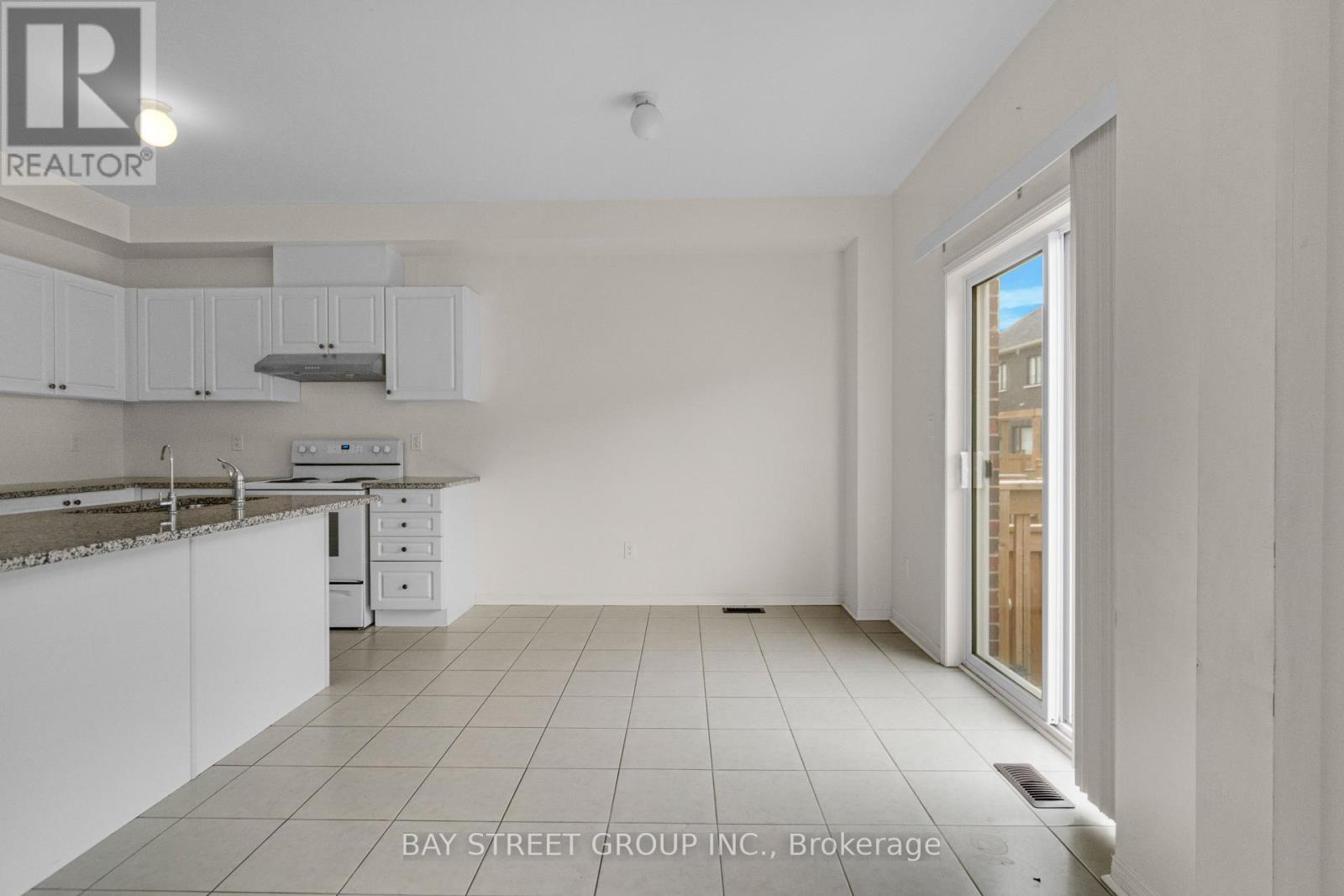 86 Ness Drive, Richmond Hill, Ontario  L4S 0K5 - Photo 12 - N12959950