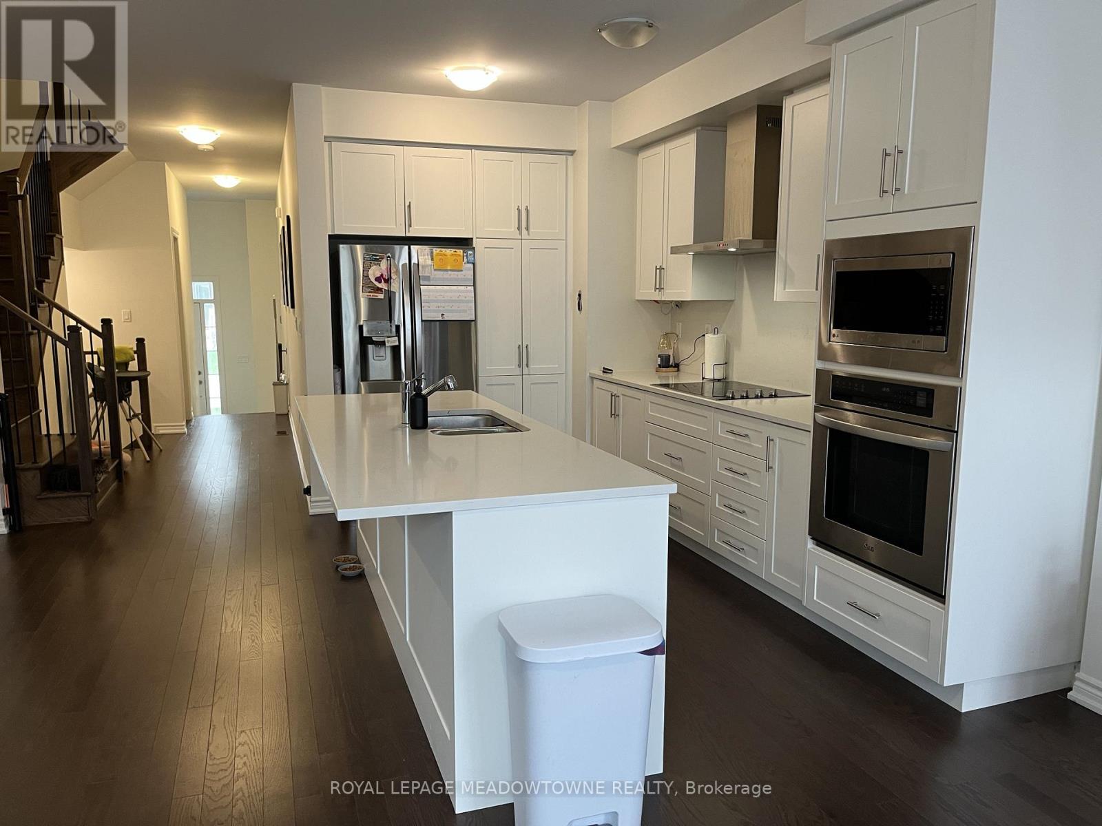 611 Boyd Lane, Milton, Ontario  L9E 1T9 - Photo 5 - W13002854