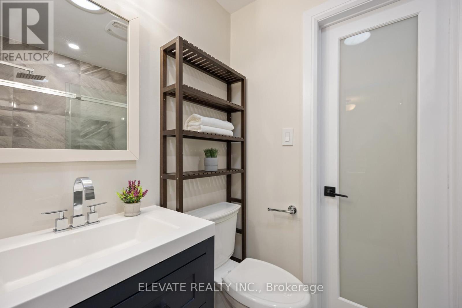 2059 Shawanaga Trail, Mississauga, Ontario  L5H 3Z3 - Photo 24 - W13003290